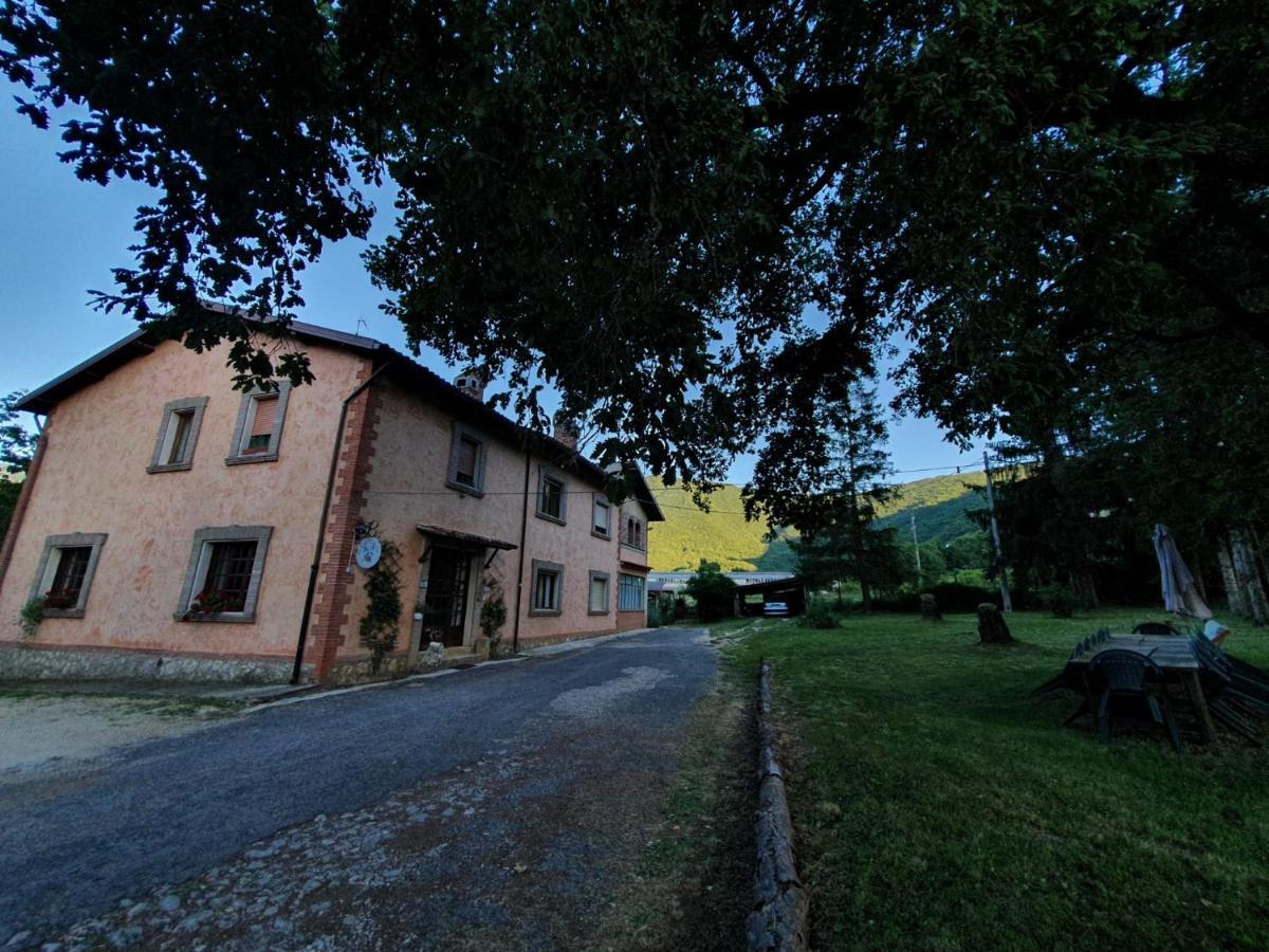B&B Calecatine Rocca di Botte Kültér fotó